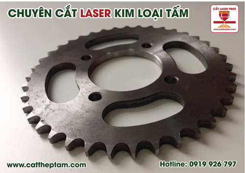 Cắt laser kim loại với ưu điểm cắt khắc kim loại tấm chính xác