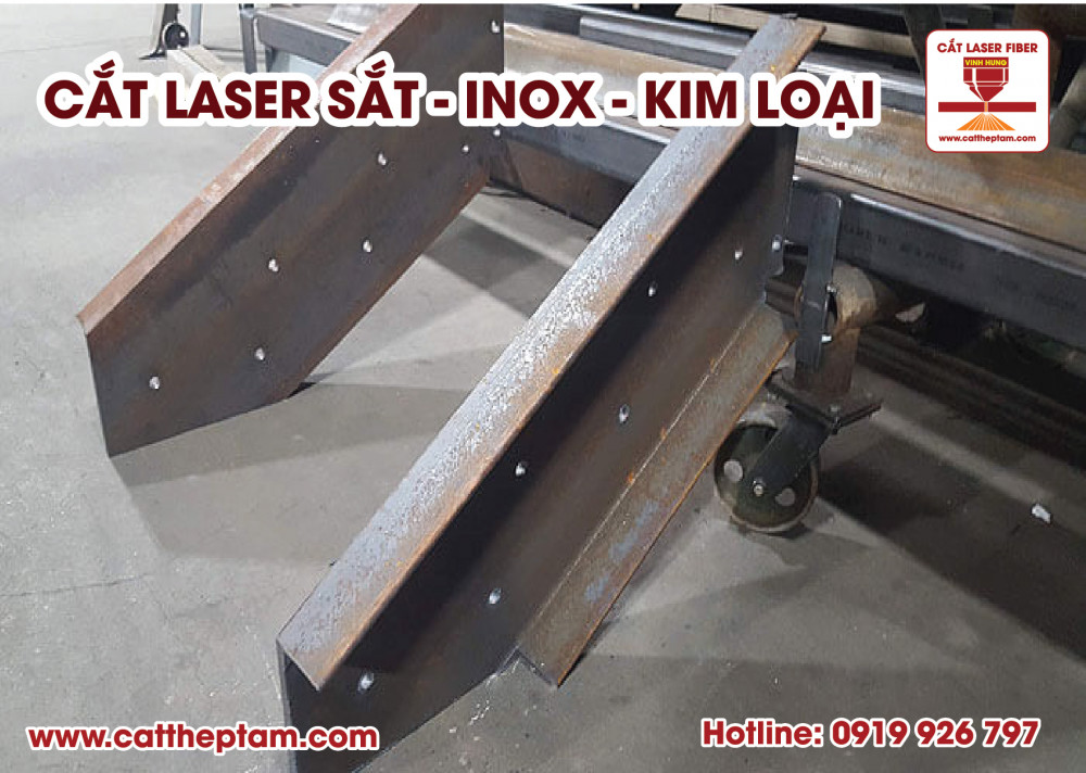 cat laser sat 03