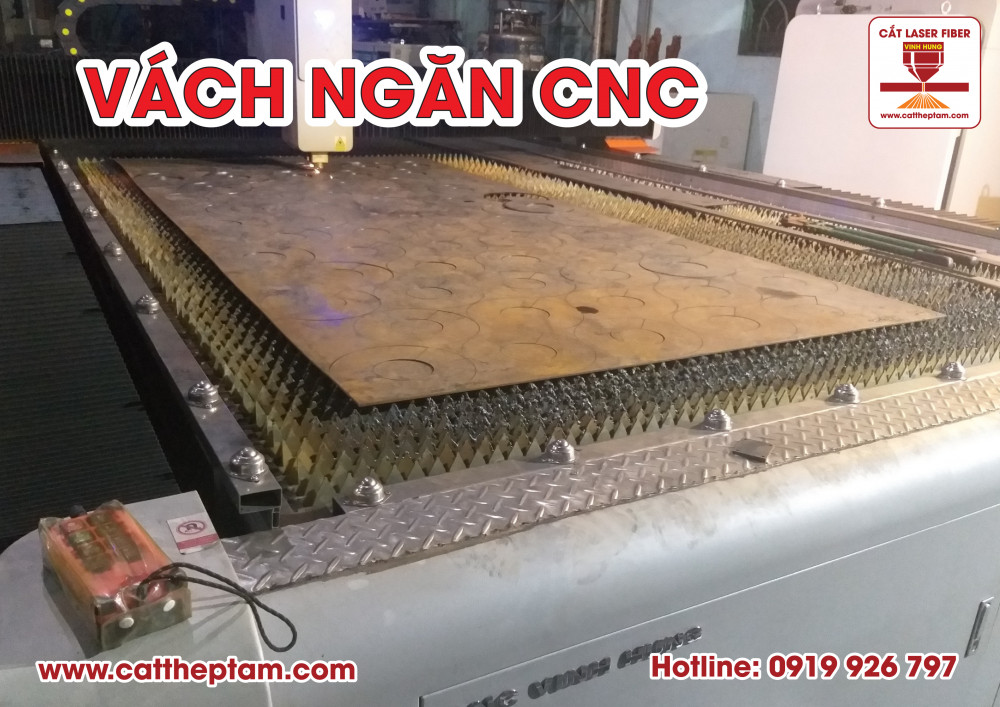 vach ngan cnc kim loai gia re tphcm 07